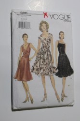 9861 VOGUE EASY LINED STRAPPY / SLEEVELESS SWING DRESS PATTERN 14